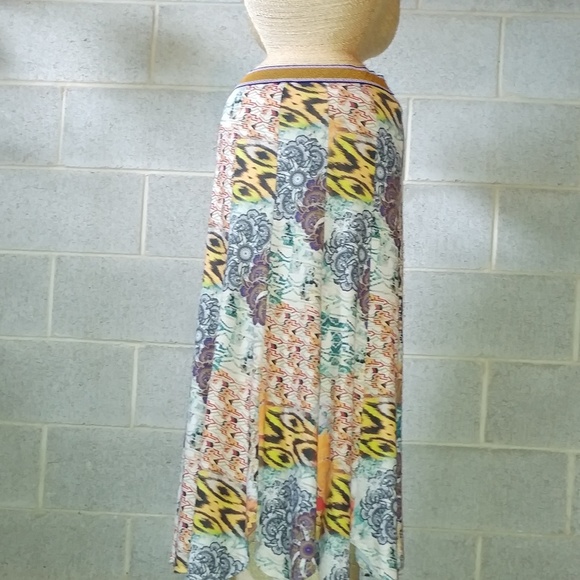 Christina V Maxi skirt - Picture 3 of 4